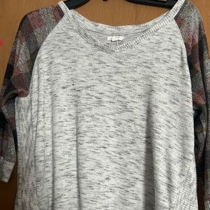 Ladies Maurice’s top